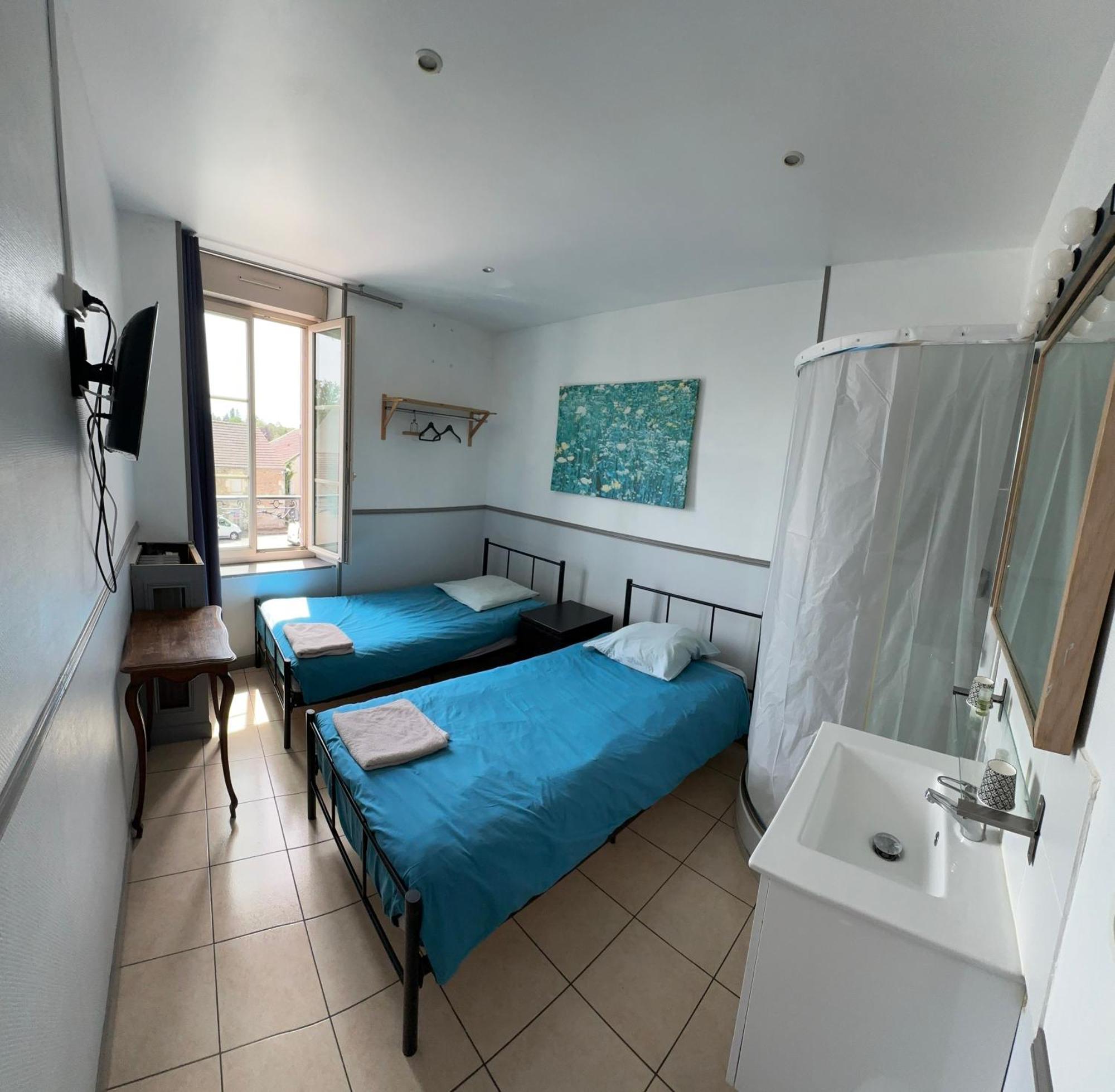 C80 By Crep80 Hotel Avallon Bagian luar foto